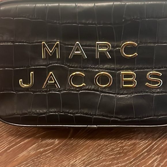 Marc Jacobs Flash Croc Print Crossbody - Black with Gold Hardware - Picture 3 of 16